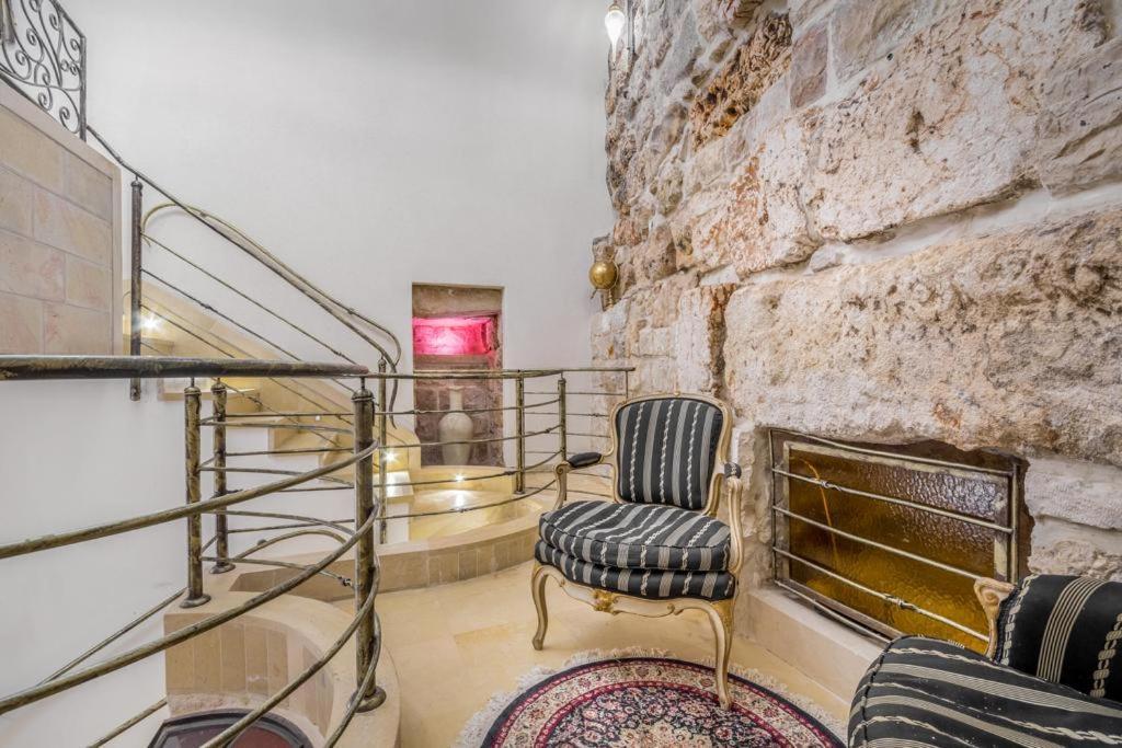 Western Wall Luxury House - Avraham Yerusalem Bagian luar foto