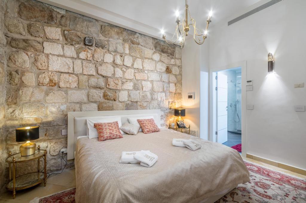 Western Wall Luxury House - Avraham Yerusalem Bagian luar foto