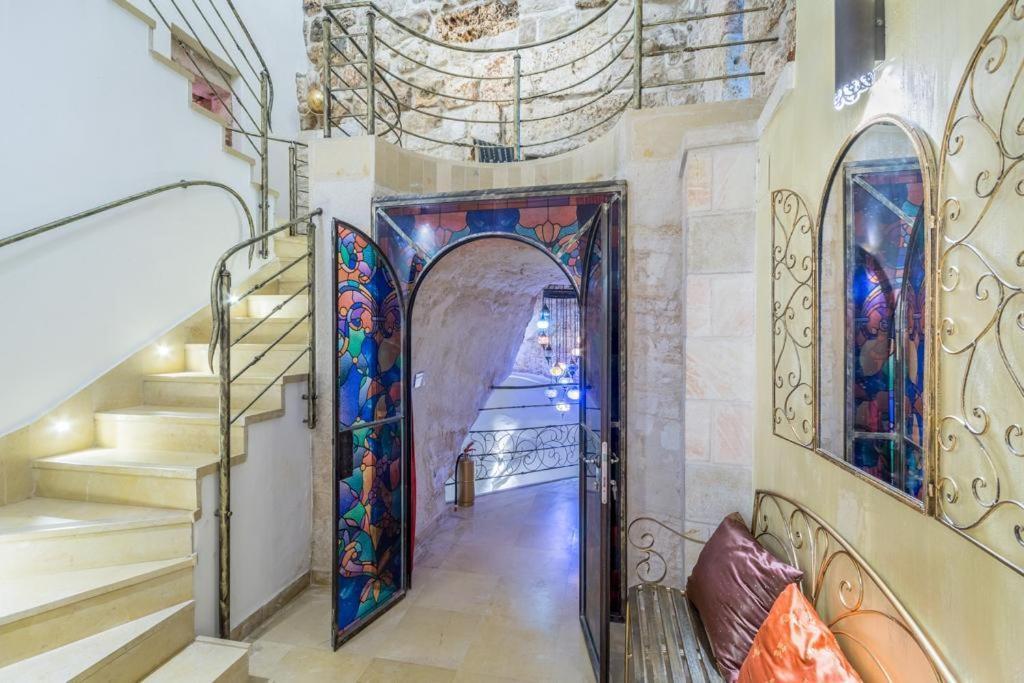 Western Wall Luxury House - Avraham Yerusalem Bagian luar foto